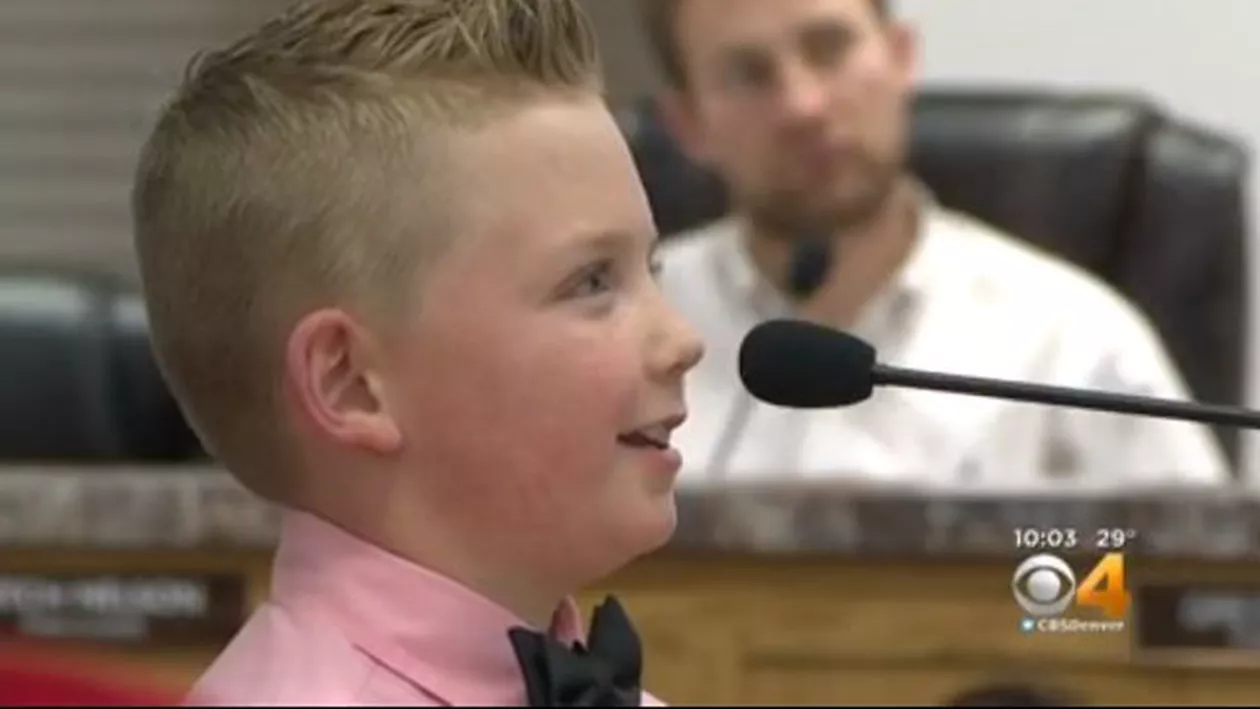 Băiețelul de nouă ani care a REUȘIT ridicarea unei INTERDICȚII impuse de peste un SECOL