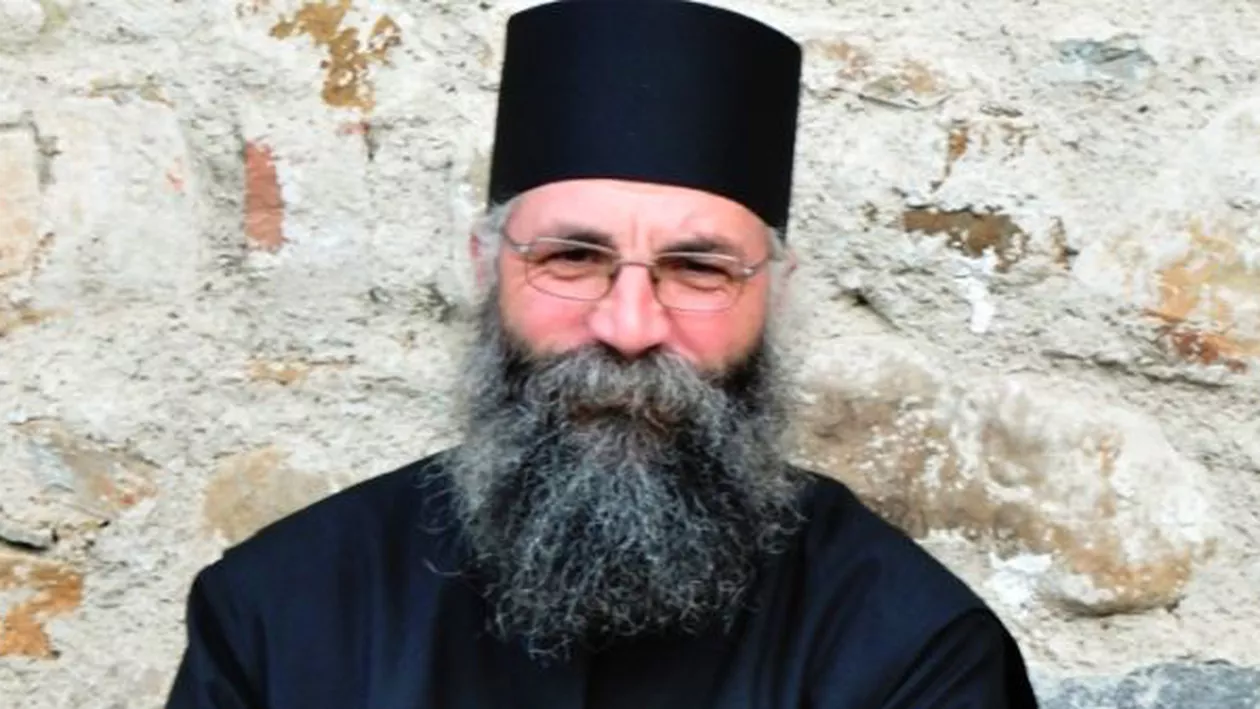 Vrem spitale, nu catedrale. Răspuns stareţului Mănăstirii Putna: Dar ce este boala? Urmarea păcatului! / Preotul a condamnat și ''amestecul diferitelor ambasade în problemele politice ale țării''