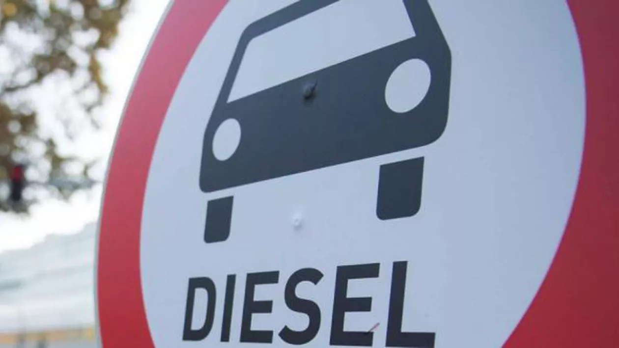 Mașinile diesel sunt INTERZISE oficial: Cine are autoturisme pe motorină, primește banii înapoi! De ce acte ai nevoie
