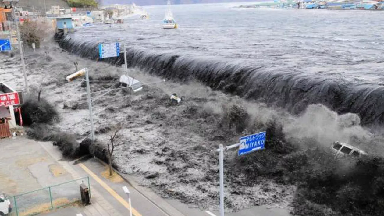 TSUNAMIUL care a adus doliu peste o țară întreagă! Bilanțul victimelor din Indonezia continuă să crească