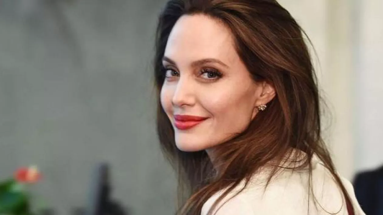 INCREDIBIL! Angelina Jolie, tentată să intre în politică. Ce a declarat actrița...