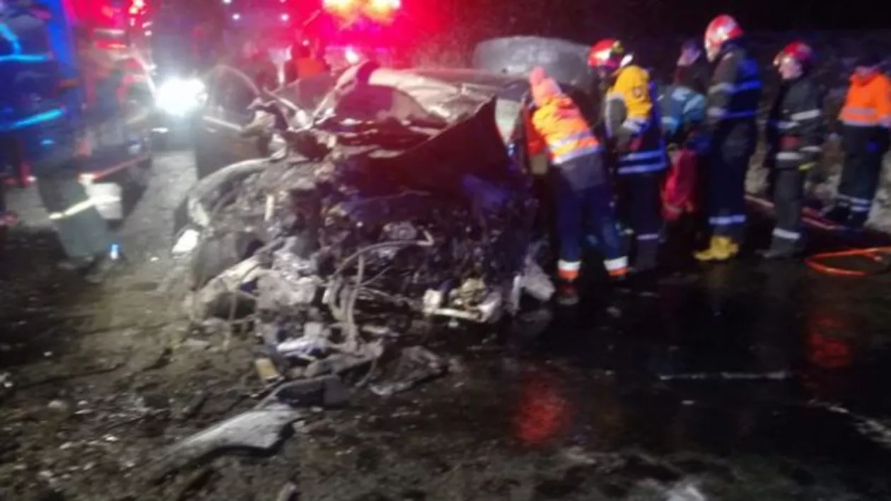 GRAV ACCIDENT rutier, la prima oră! PRAF s-au făcut... Bilanţul victimelor (FOTO)