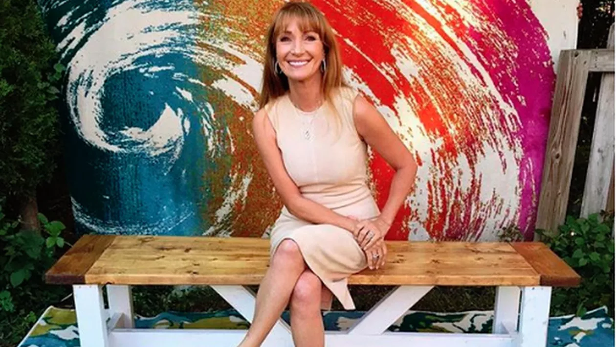 'Dr. Quinn', mai SEXY ca niciodată! Jane Seymour a făcut furori în COSTUM de BAIE, la aproape 68 de ani (FOTO)