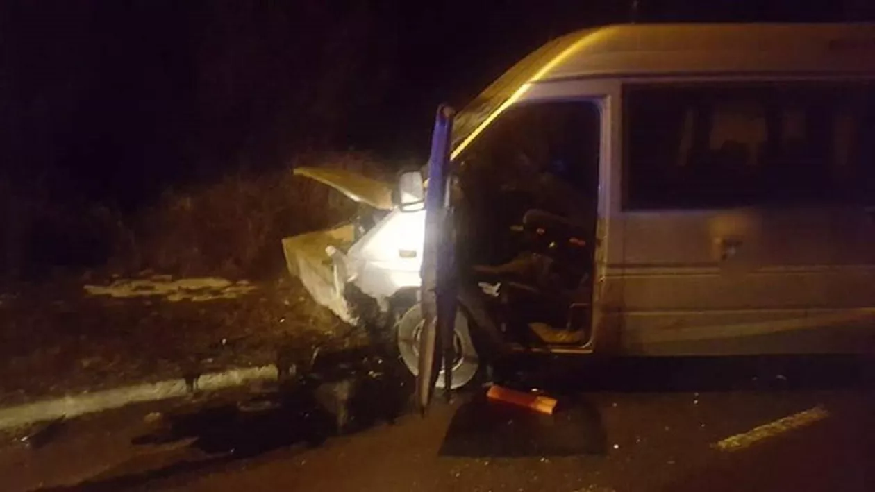 Accident rutier cu mai multe victime în care este implicat un alt MICROBUZ