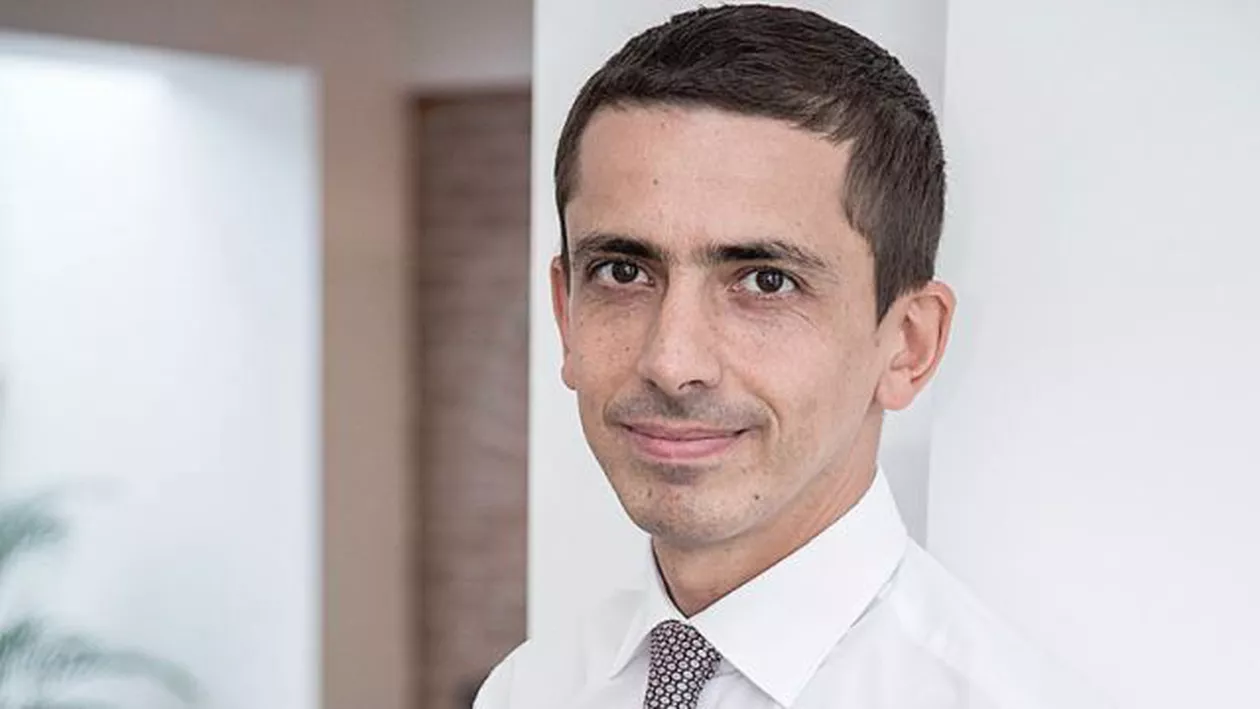 Adrian Iordache, avocatul care a declanşat scandalul prinvind legătura dintre formaţiunea lui Cioloş şi Securitatea, a demisionat din PLUS