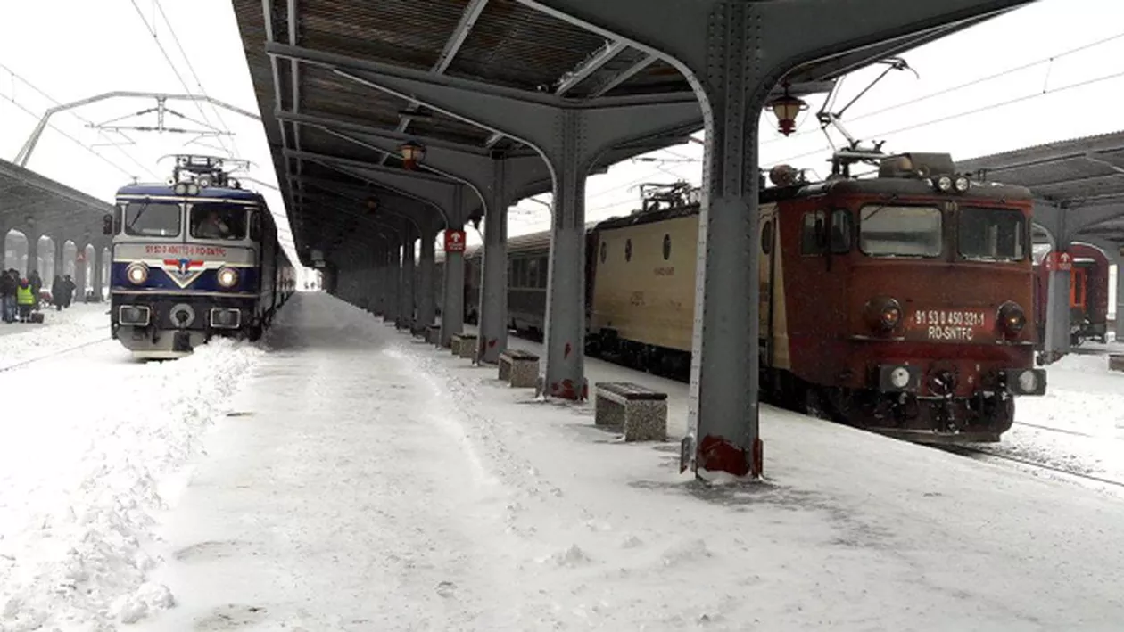AVARIE ÎN GARA DE NORD: Circulaţia trenurilor, redusă drastic. Întârzieri masive