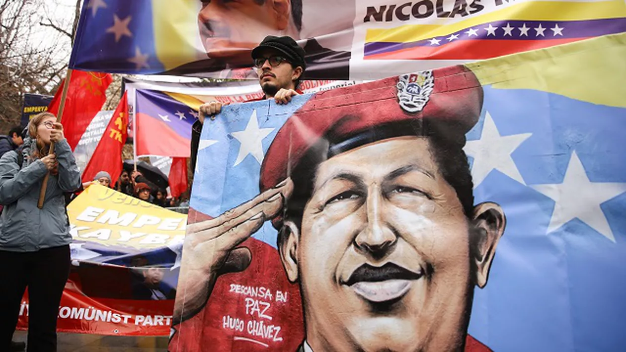 Filme şi mesaje de propagandă menite să arate susţinerea pentru Nicolas Maduro. 'Soldații venezueleni sunt gata SĂ MOARĂ pentru ţara lor' (VIDEO)