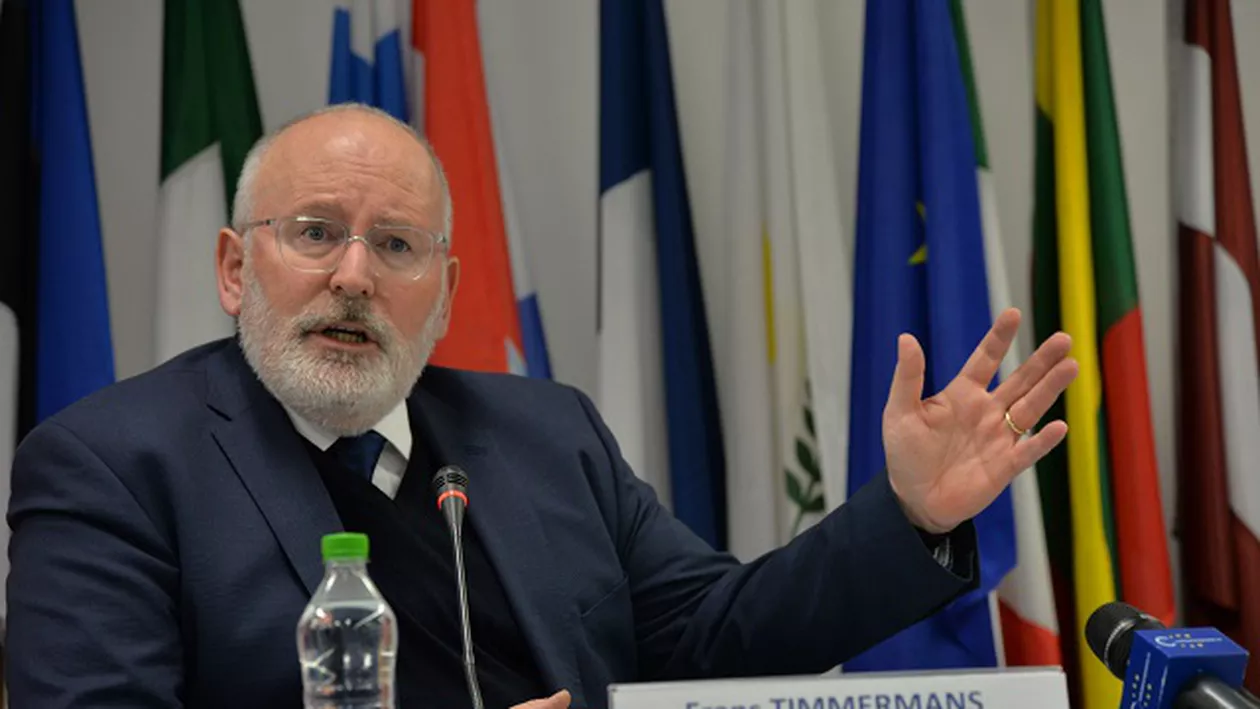 Ungaria cere SUSPENDAREA din funcţie a lui Frans Timmermans, un CRITIC al atacurilor asupra legilor justiţiei din România, Ungaria şi Polonia