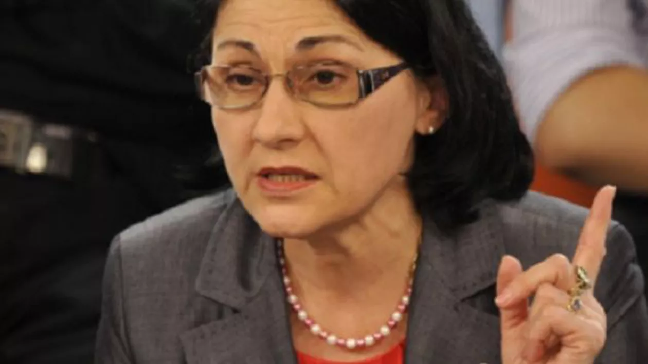 ''Ghiozdanul de 100 de euro pentru fiecare elev'' - Ecaterina Andronescu, noi propuneri. Ce s-a întâmplat cu programul de Rechizite școlare