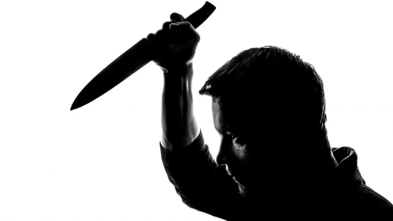CRIMA care a ZGUDUIT ţara! Un bărbat şi-a TRANŞAT iubita cu 20 de ani mai tânără, iar apoi a ascuns-o în FRIGIDER