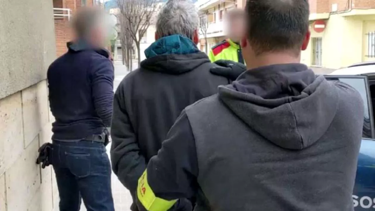 Hoț 'HOROSCOPIST' - Un tâlhar român pleca la „treabă” doar după ce consulta ASTRELE