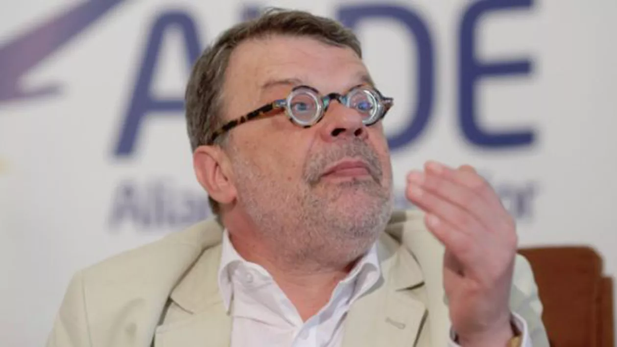 Daniel Barbu a demisionat de la șefia Autorității Electorale Permanente și vrea să candideze la europarlamentare pe listele ALDE