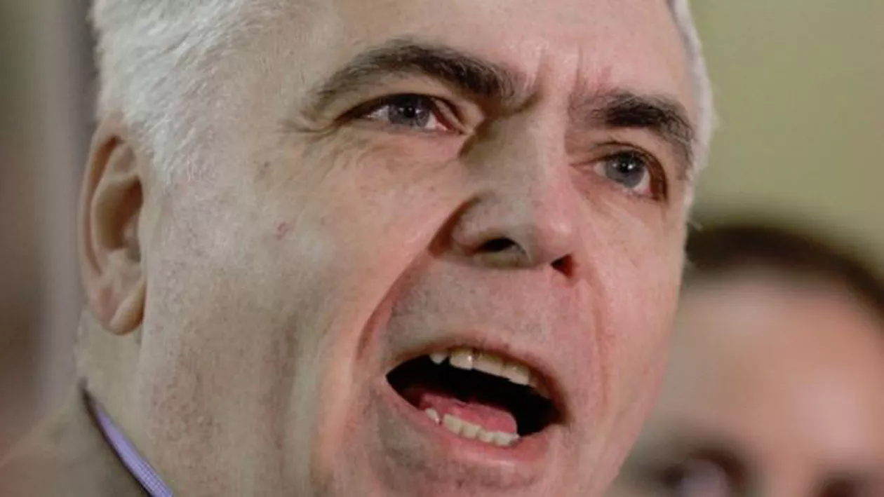 Adrian Severin, despre întâlnirea cu Victor Ciorbea: Păi unde în altă parte să se ducă penalii decât la avocat?