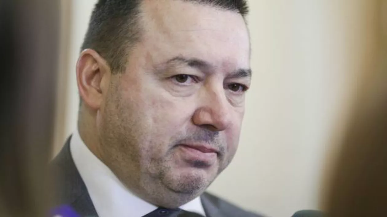 Rădulescu, reacție la avertismentul lui Timmermans: Noi vrem ca judecătorii să iasă de sub controlul politic, să nu mai primească bilețele de condamnare