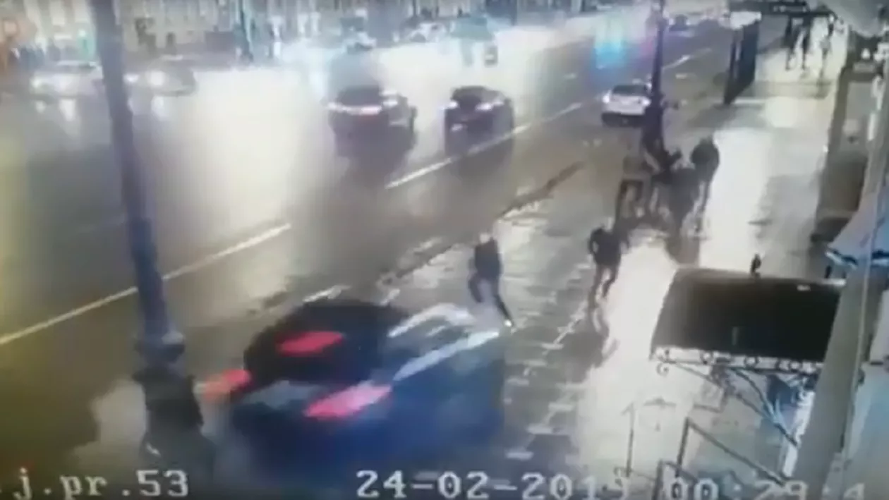 Momentul în care un şofer DROGAT a spulberat ȘAPTE pietoni (VIDEO)