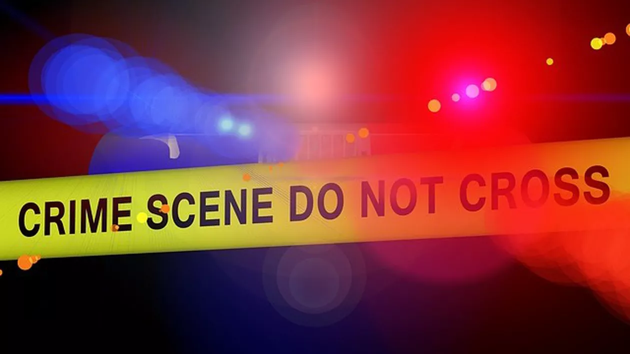 MACABRU! A stat câteva săptămâni în casă cu amicul pe care l-a tăiat în două...