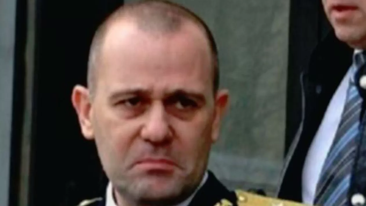 Cutremur în SRI: CNATDCU a decis retragerea titlului de doctor al generalului Dumitru Dumbravă (VIDEO)