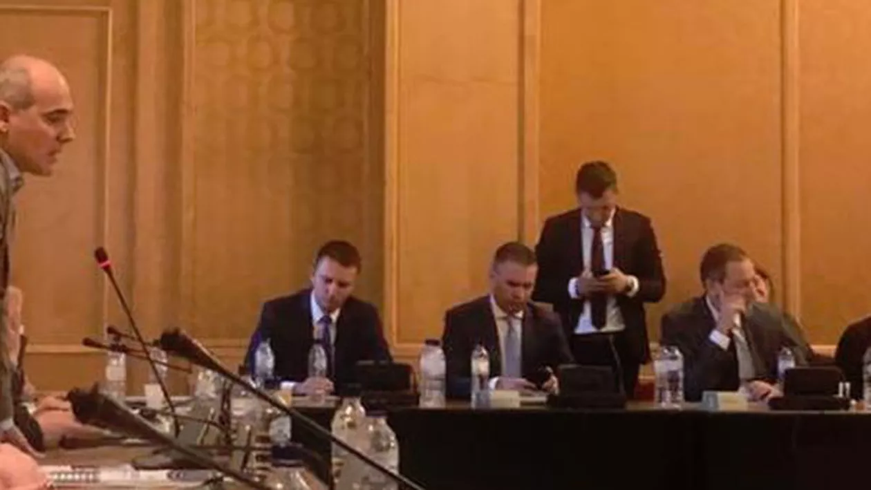 PNL își prezintă candidaţii la alegerile europarlamentare. Rareş Bogdan, cap de listă (VIDEO)