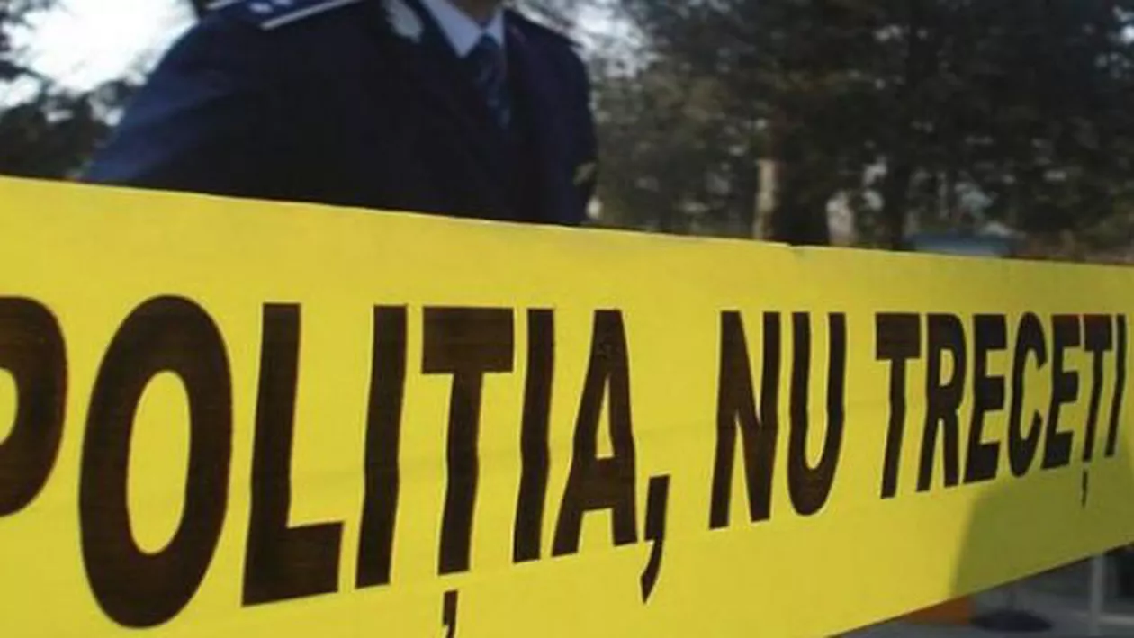 Un bărbat s-a îmbătat şi a căzut de pe un pod 