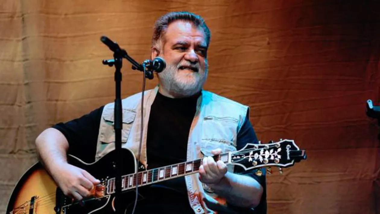 Cântecele satirice la adresa lui Dragnea şi a PSD îi aduc lui Alexandru Andrieş cel mai mare succes de după albumul Interzis în care redă atmosfera din comunism (VIDEO)