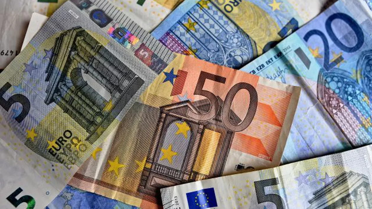 Fapte de corupție, scoase la iveală de presă, în condițiile în care DNA pare că nu mai lucrează: Președintele Asociației Producătorilor de Materiale de Construcții, înregistrat când cerea mită din fonduri europene