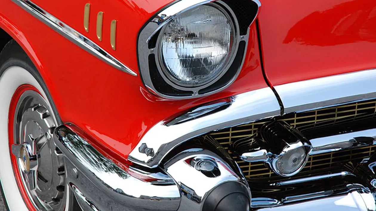 Halucinant! Un polițist a ''vândut'' aceeași mașină la opt persoane, toți oameni ai legii și s-a ÎMBOGĂȚIT