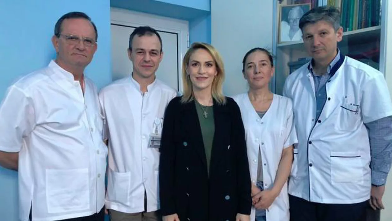 Gabriela Firea a fost externată: Cumpenele nu se programează. Sunt zile în care te poţi prăbuşi fără voie, deşi toată lumea te ştie puternic