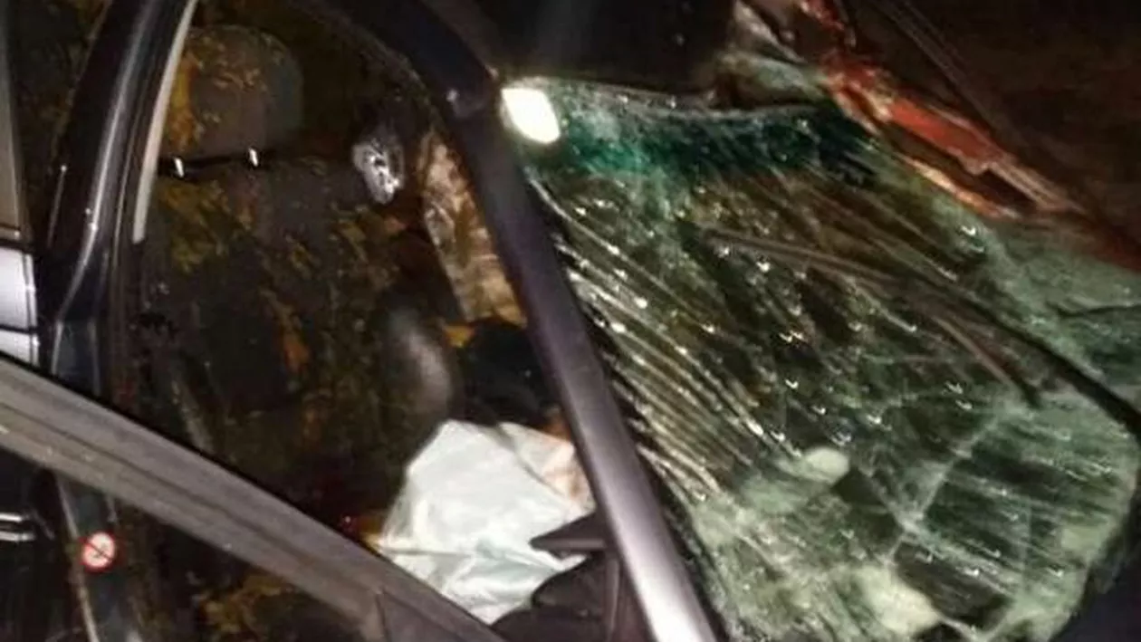 Accident DEVASTATOR în Neamț! O mașină s-a făcut PRAF! Nu a mai rămas NIMIC din ea. Bilanțul VICTIMELOR (FOTO)