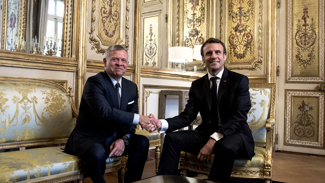 La o săptămână după ce și-a anulat vizita în România, Regele Iordaniei a fost primit la Elysee de președintele francez Macron. Cei doi lideri au vorbit despre conflictul israeliano-palestinian