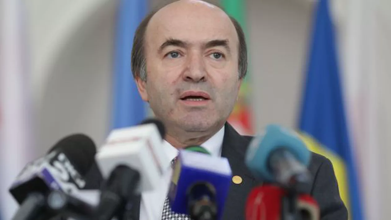 Toader: MCV precizează că ingerința politicului nu e permisă în actul de Justiție. Recomandarea e valabilă și pentru emitenții ei