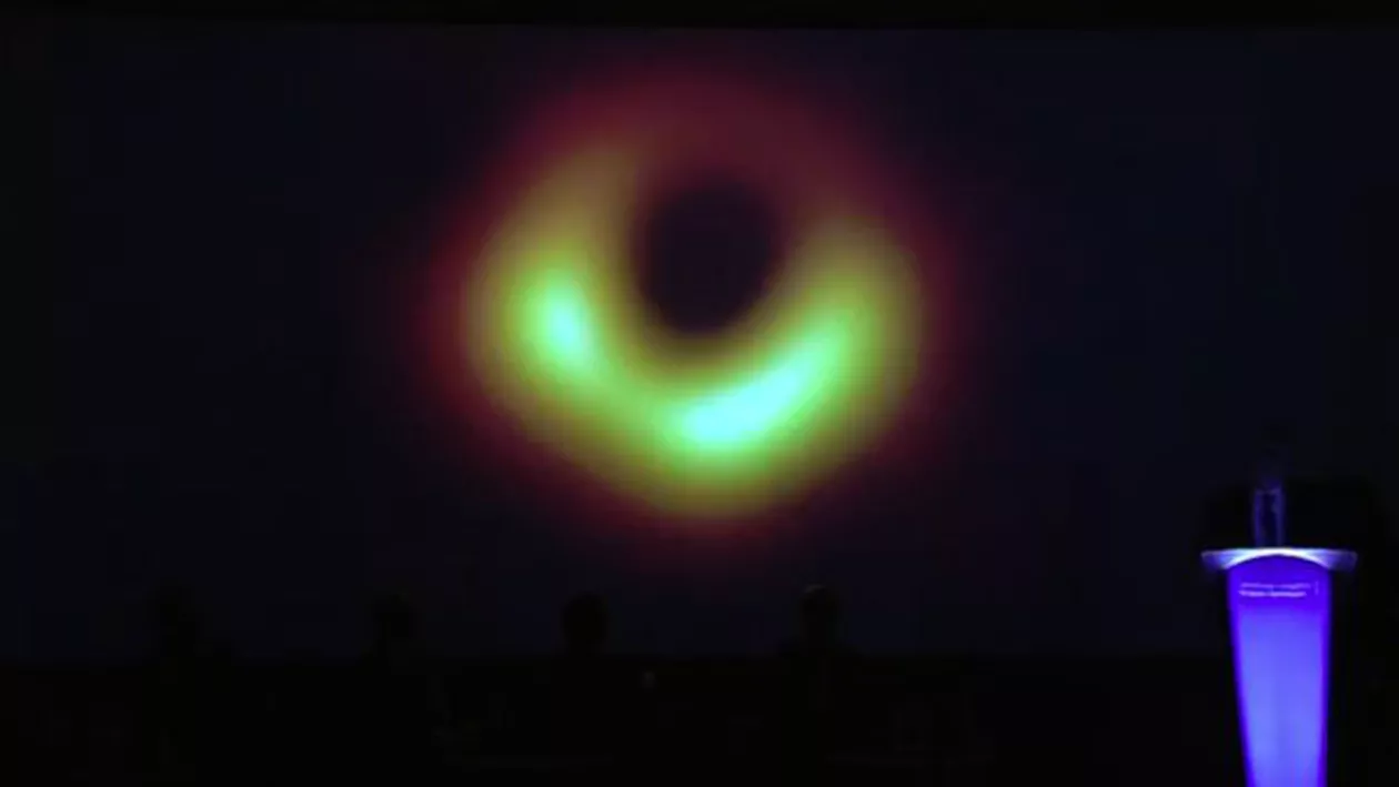 PRIMA imagine cu o GAURĂ NEAGRĂ a fost prezentată oficial: E cea mai puternică dovadă a existenței acestora (FOTO și VIDEO)