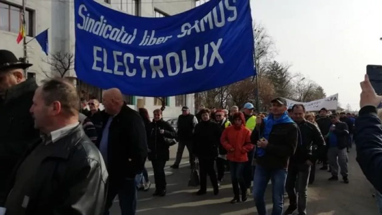 Greva de la Electrolux a intrat în cea de-a şaptea săptămână. Bogdan Hossu: Suntem pregătiți să facem un proces de SABOTARE a companiei