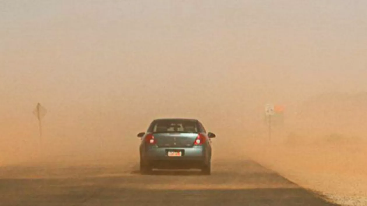 ALERTĂ METEO în ROMÂNIA! Un val de praf saharian face ravagii! STAȚI ÎN CASE!