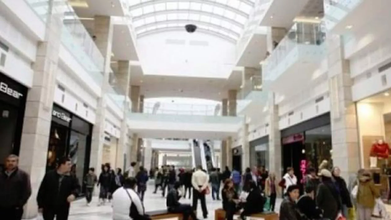 Programul mall-urilor de Paște 2019