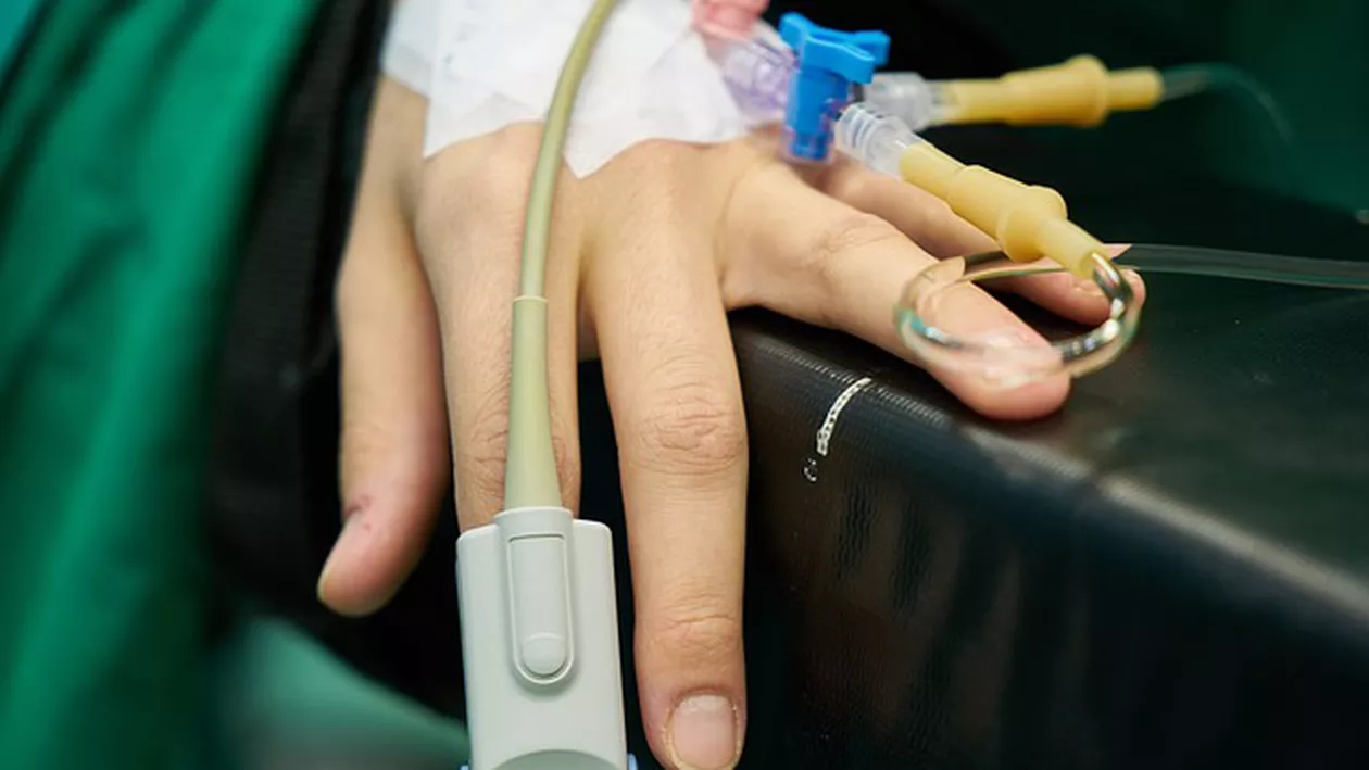 Nouă suspiciune de meningită la Vaslui. Pacientul o cunoştea pe fata care a murit la Spitalul de Boli Infecţioase din Iaşi (VIDEO)