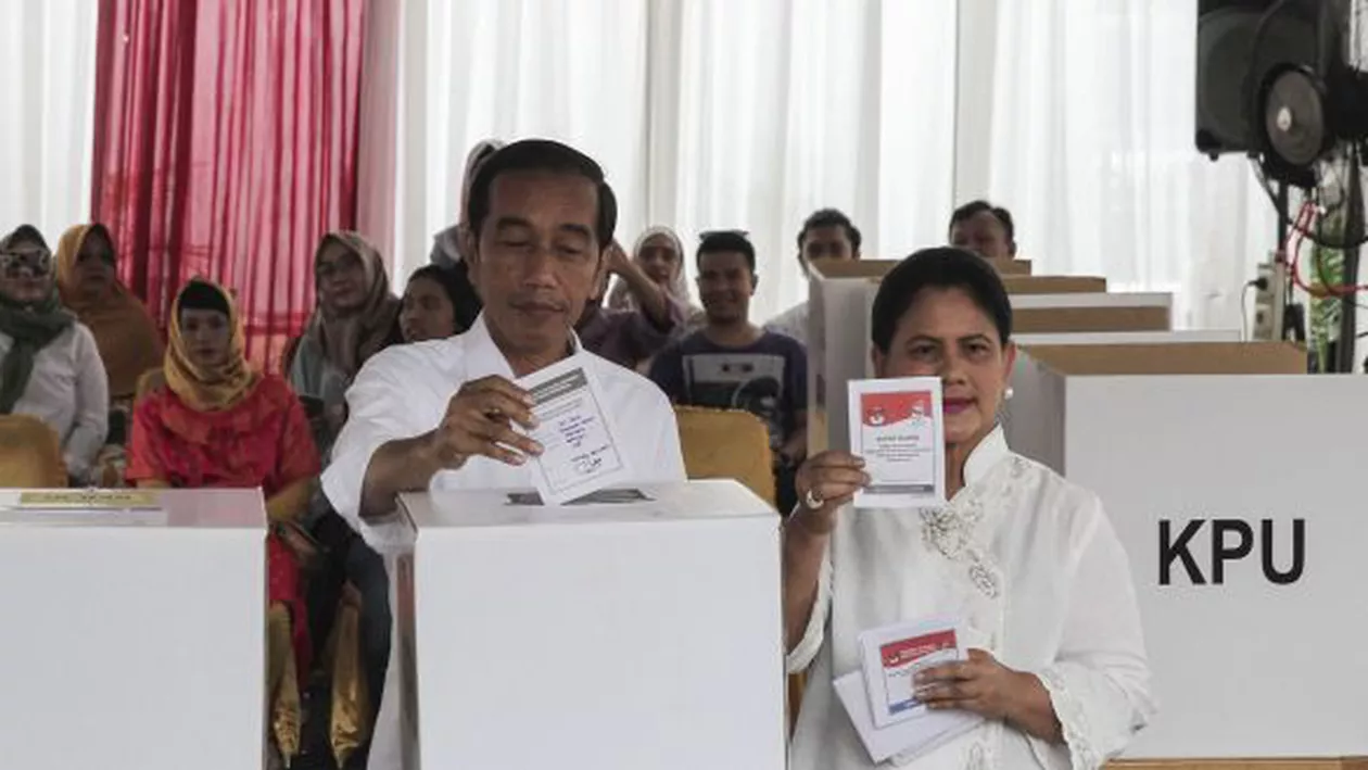Tragedie fără margini în Indonezia: Cel puţin 270 de persoane au murit de epuizare în timp ce numărau voturile