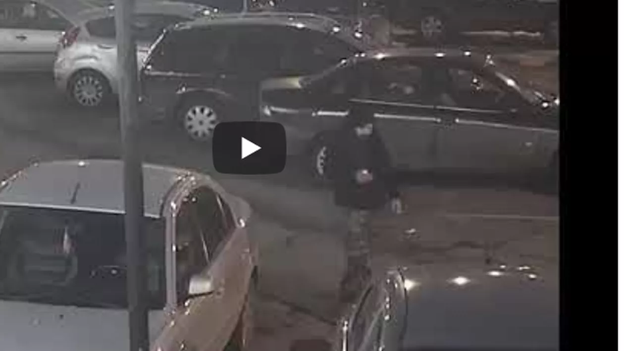 Jefuitorul bijuteriei din Ploieşti, încă liber. Au apărut noi imagini cu el