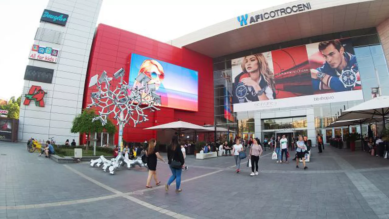 Incendiu la mall-ul AFI Cotroceni: Totul a pornit de la un scurtcircuit
