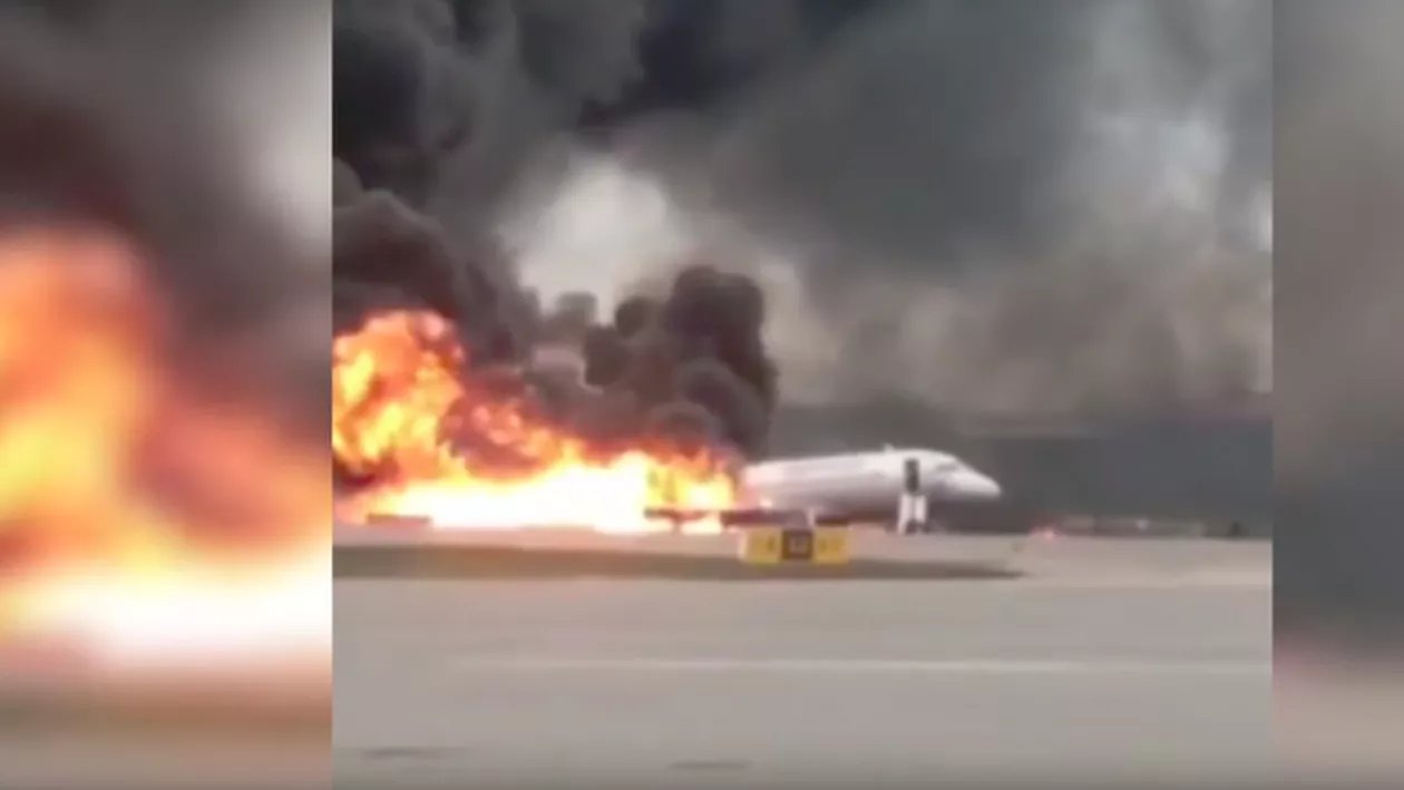 Detalii teribile despre avionul care s-a prăbușit la Moscova: Aeronava a zburat și în România, iar pilotul s-a încăpățânat să zboare deși știa că are probleme tehnice (VIDEO)