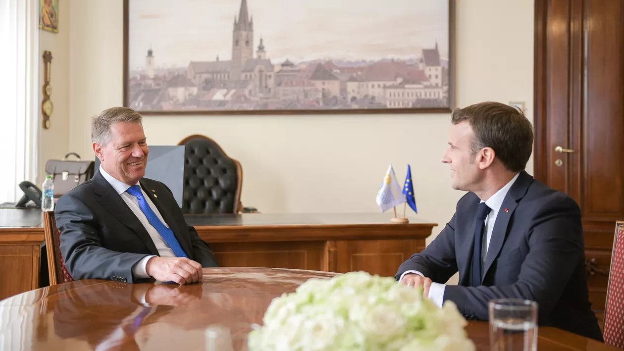 Klaus Iohannis, întrevedere PRIVATĂ cu Emmanuel Macron, la Sibiu. Președintele Franței contestă actualul sistem prin care este desemnat șeful Comisiei Europene (FOTO)