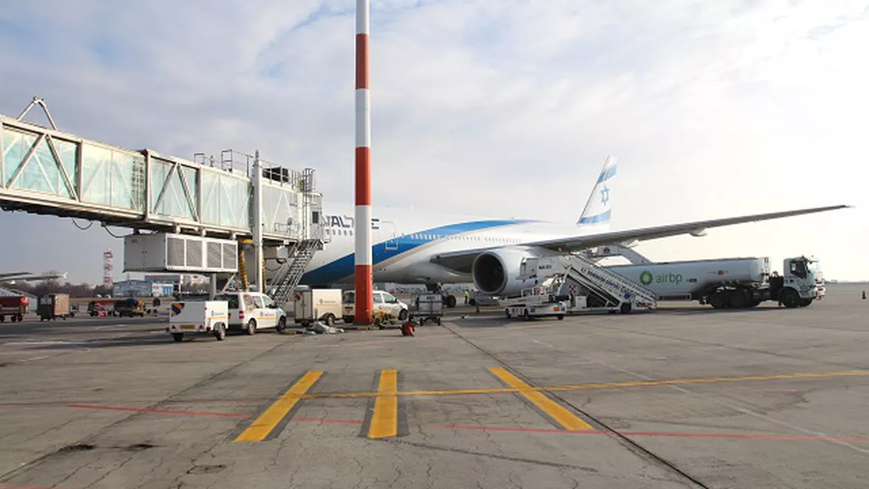 Lucrări neconforme în parcarea Aeroportului 'Henri Coandă'. Există riscul avarierii maşinilor