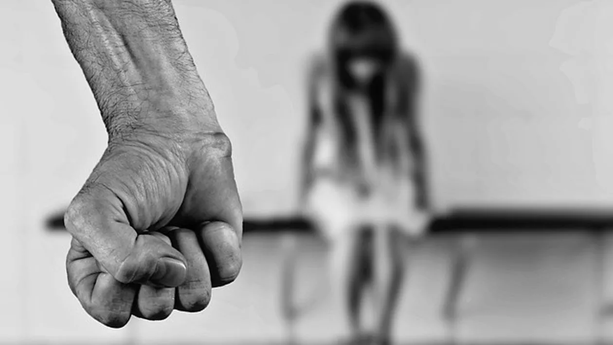 Caz ȘOCANT în Vaslui. O minoră, VIOLATĂ de un tânăr cu un an mai mare