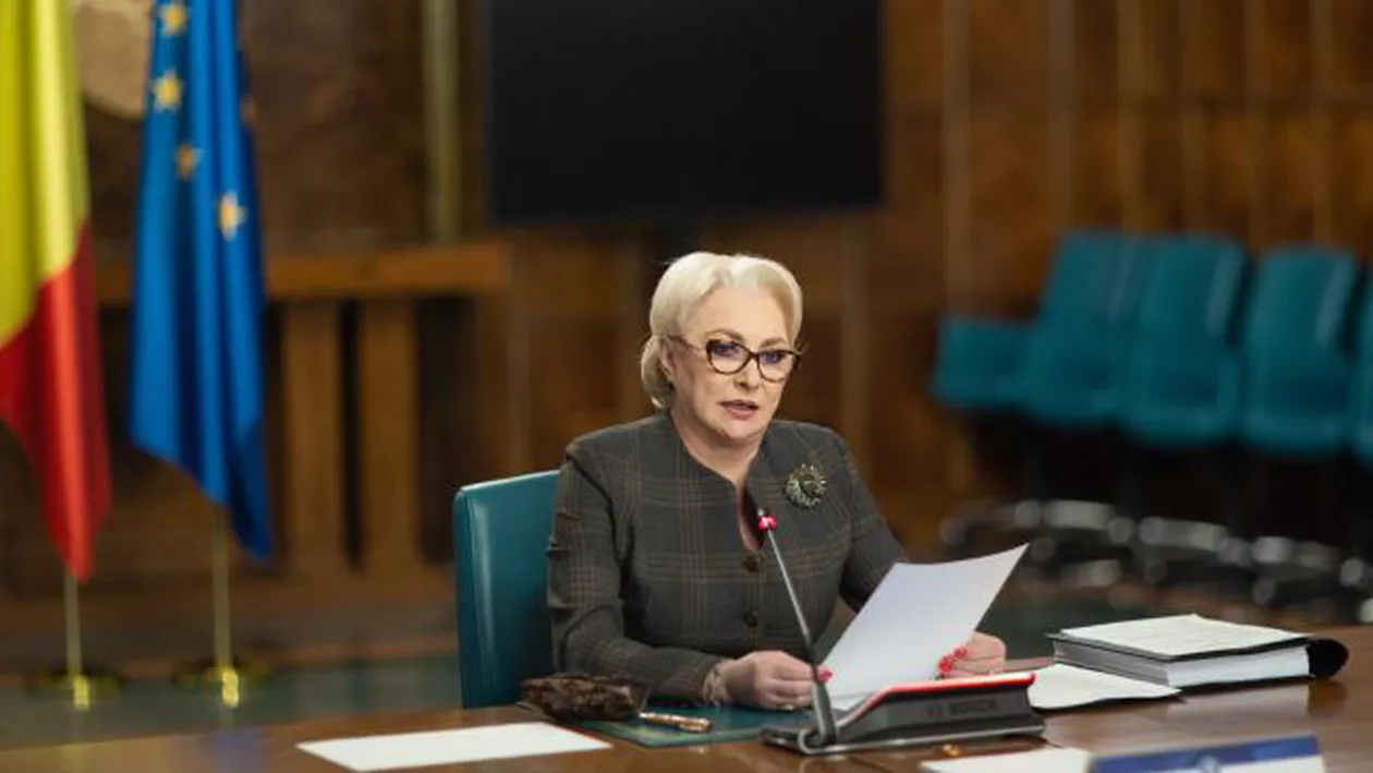 Viorica Dăncilă, față în față cu protestatarii: 'Țipă `hoții`. Nu am furat în viața mea absolut nimic'