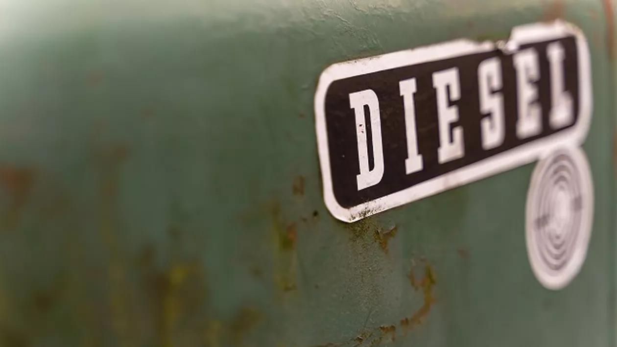 MAŞINILE DIESEL, INTERZISE OFICIAL: Cine are autoturisme pe motorină primește banii înapoi! De ce acte ai nevoie