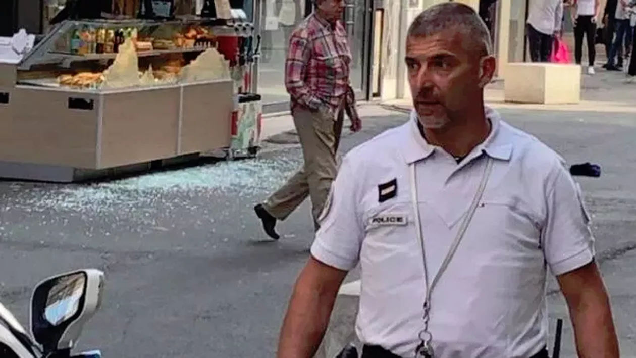 BREAKING NEWS: Atac cu bombă la Lyon. Dispozitivul conţinea cuie şi şurubelniţe (VIDEO)