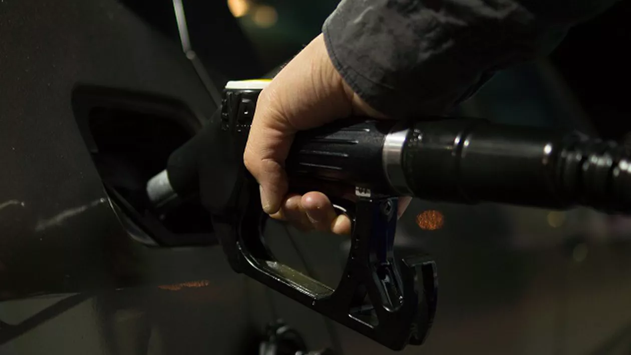 Panică printre şoferii români, maşinile diesel sunt interzise oficial: În ce oraşe deja nu mai poţi circula!