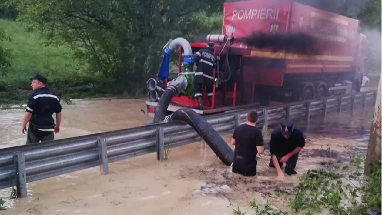 URGIE ÎN APROAPE TOATĂ ȚARA! Cod portocaliu de INUNDAȚII în mai mult de jumătate dintre judeţele României