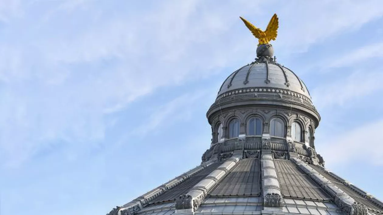 Patriarhia Română își exprimă 'profunda indignare' față de piesa de teatru pusă în scenă în cadrul 'Săptămânii Mândriei' a minorităților sexuale: 'Ofensarea repetată a sentimentelor religioase dezbină societatea'