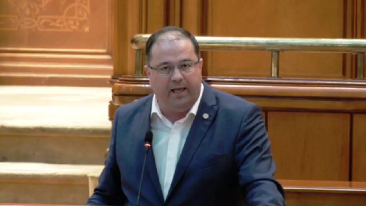 Marius Pașcan (PMP): Teodorovici a făcut varză fiscalitatea țării. Daea, când nu plimbă oaia, luptă cu cormoranii. Bădălău face dedicații diasporei în ritmuri de manele. Este un guvern caricatural (VIDEO)