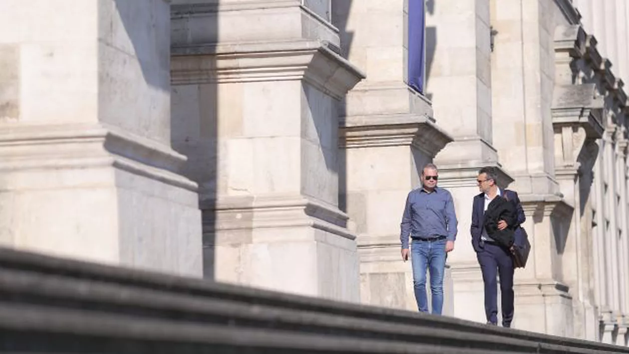 Darius Vâlcov, în fața magistraților: Fostul consilier al premierului află dacă scapă de controlul judiciar (VIDEO)